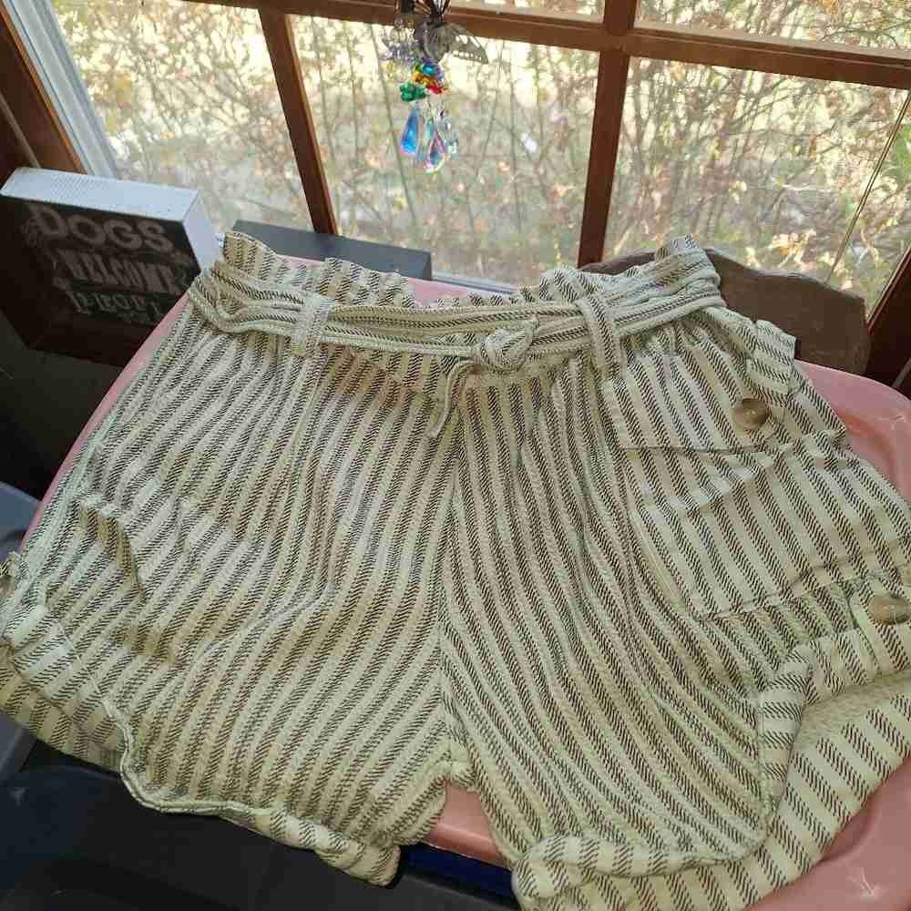 Striped Tan Women's Shorts